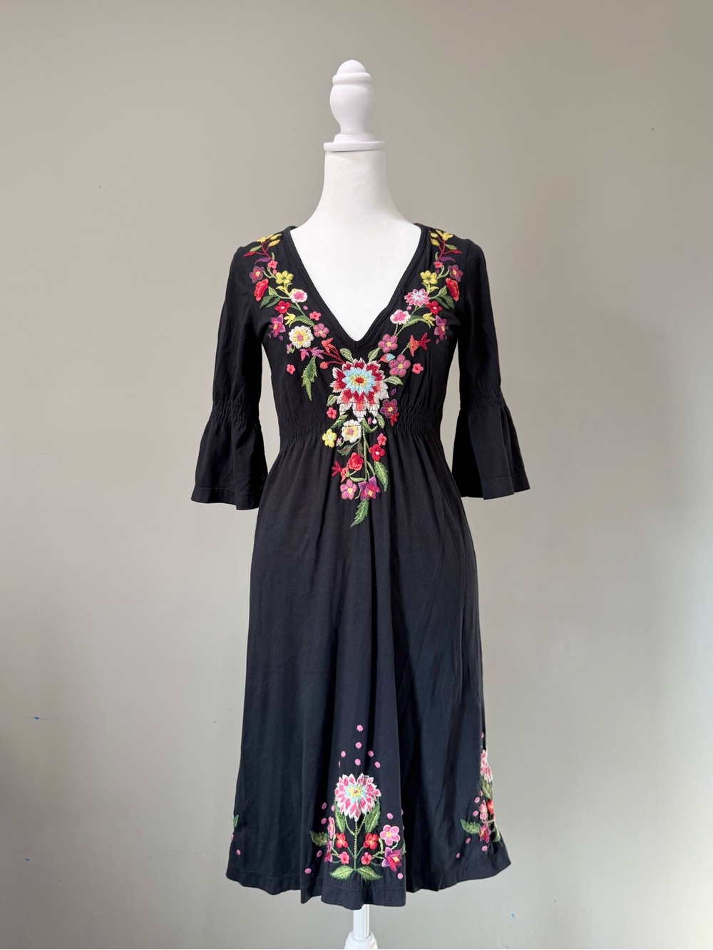 Johnny Was Los Angeles Black Floral Embroidered Half-Sleeve Dress